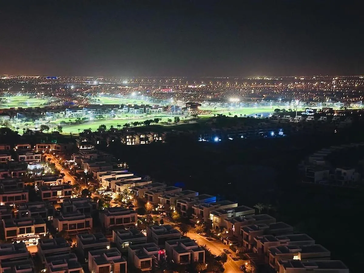 Designer 1Br I Golf View I Comfortably Sleeps 4 Dubai Apartment