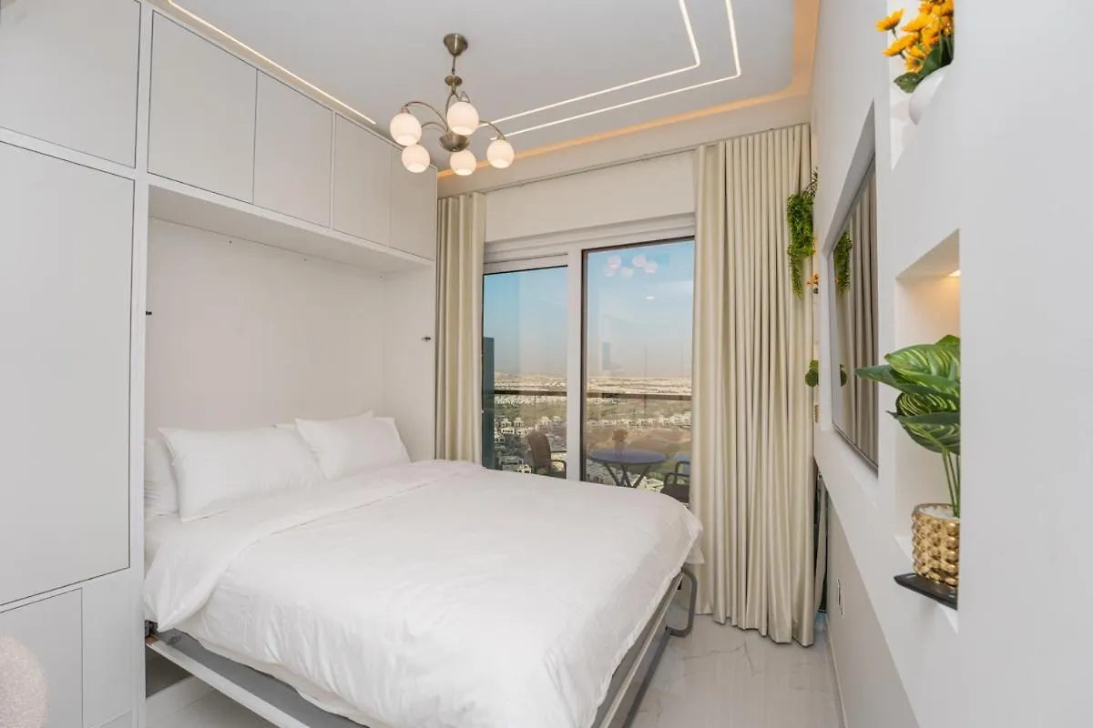 Designer 1Br I Golf View I Comfortably Sleeps 4 Dubai