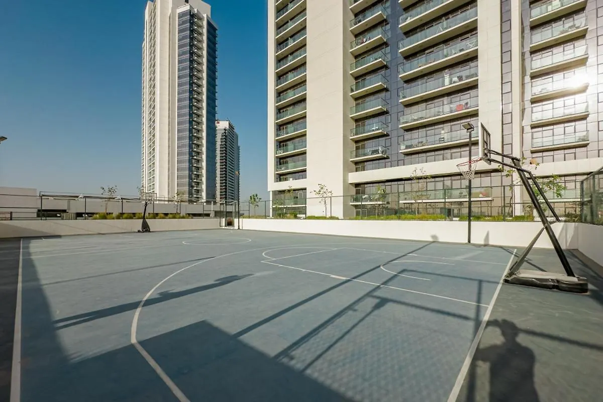 Designer 1Br I Golf View I Comfortably Sleeps 4 Dubai
